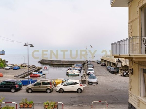 Bilocale in Vendita a Aci Castello, 139'000€, 70 m²