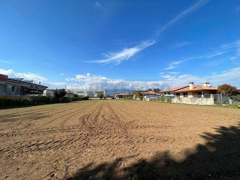 Terreno industriale in Vendita a Cassola, 315'000&euro;, 3000 m²