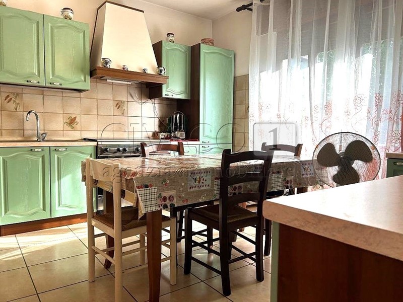 Casa Indipendente in Vendita a Rovolon, 349'000€, 209 m², con Box