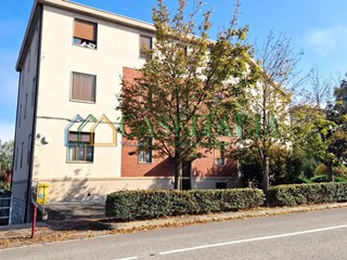Appartamento in Vendita a Ivrea, 99'000€, 130 m²