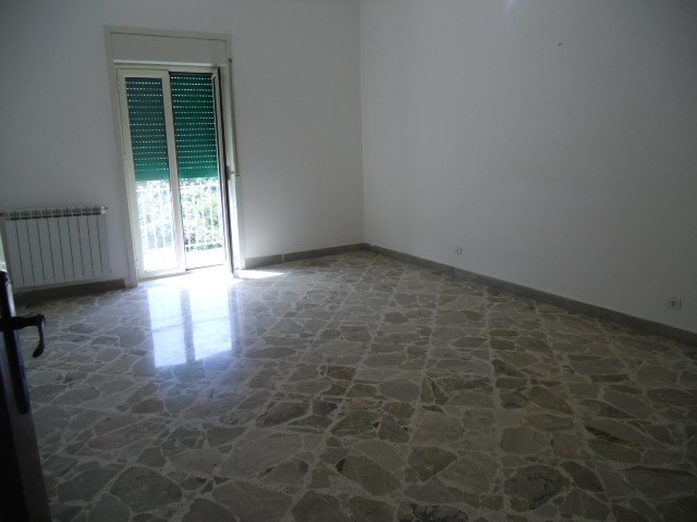 Quadrilocale in Vendita a Agrigento, zona citta, 50'000€, 112 m²