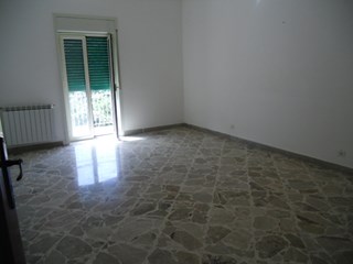 Quadrilocale in Vendita a Agrigento, zona citta, 50'000&euro;, 112 m²
