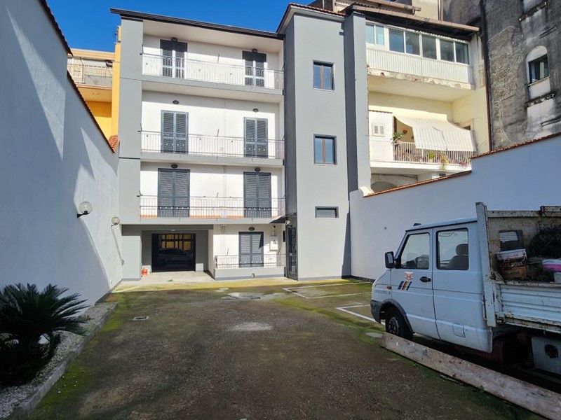 Casa Indipendente in Vendita a Afragola, 450'000€, 520 m²