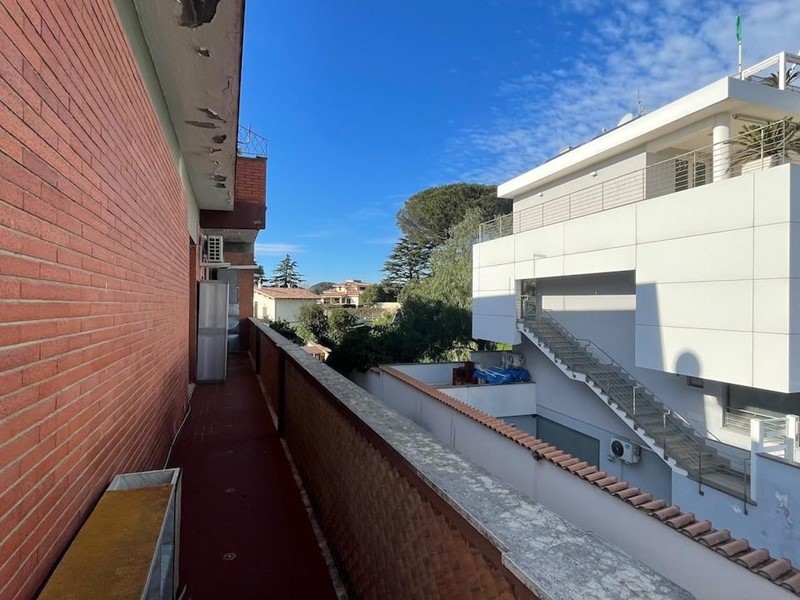 Bilocale in Vendita a Fiumicino, zona Aranova, 120'000€, 72 m²