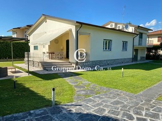 Villa in Affitto a Forte dei Marmi, 10'000€, 200 m², arredato