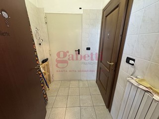 Negozio in Affitto a Torino, 2'000€, 180 m²