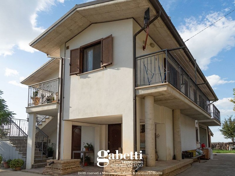 Casa Indipendente in Vendita a Lanciano, 268'000€, 134 m²