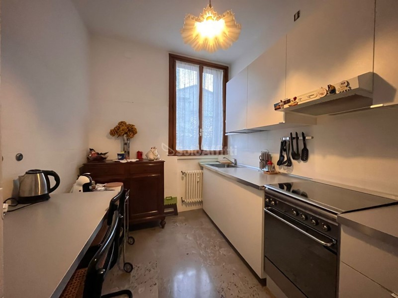 Appartamento in Affitto a Padova, zona Centro storico, 1'200€, 120 m²