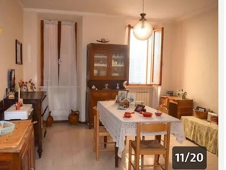 Appartamento in Vendita a Serra de' Conti, 55'000€, 100 m²