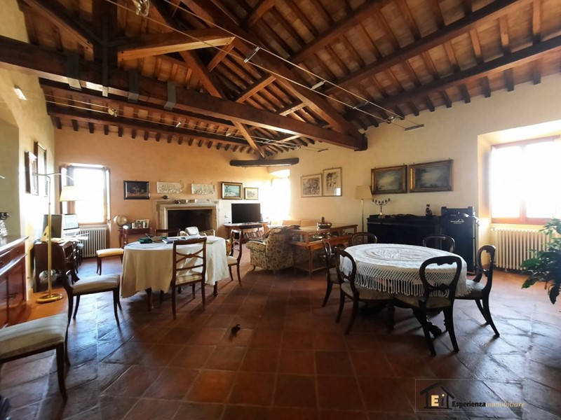 Appartamento in Vendita a Casperia, 299'000€, 225 m²
