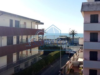 Trilocale in Vendita a Carrara, zona Marina di Carrara, 270'000€, 60 m², arredato