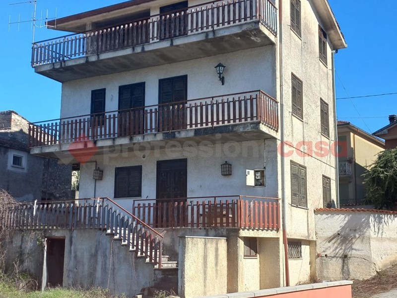 Casa Indipendente in Vendita a Veroli, 65'000€, 180 m²