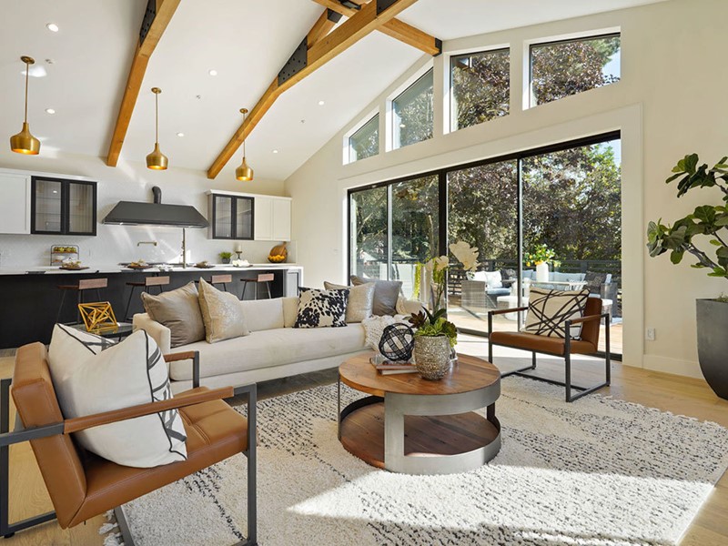 Villa in Vendita a Carrara, 220 m²