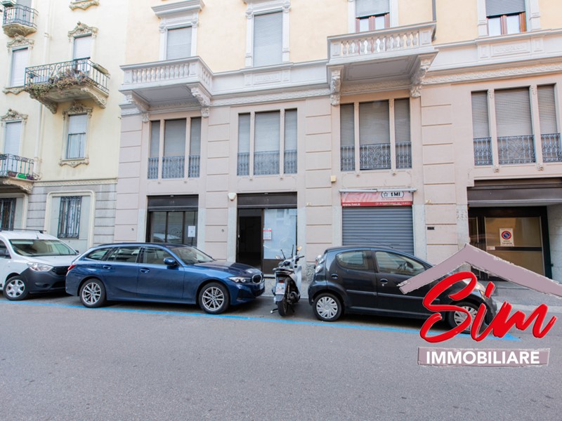 Immobile commerciale in Vendita a Novara, zona Centro, 149'000€, 155 m²