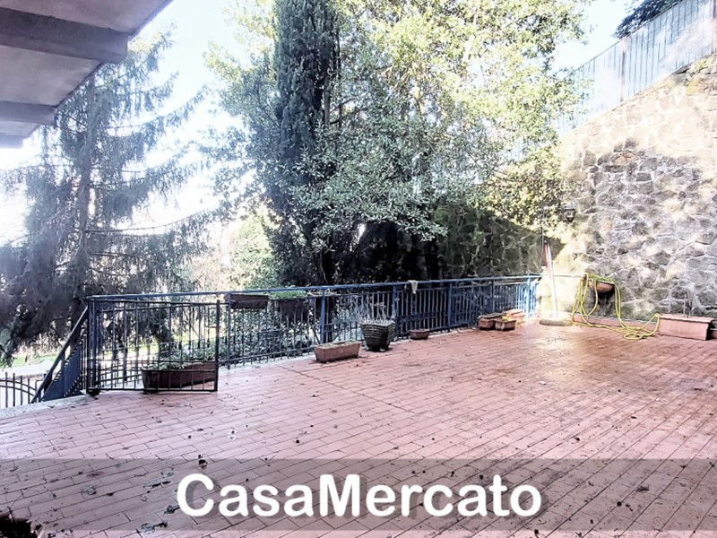 Quadrilocale in Vendita a Rocca di Papa, 129'000€, 110 m², con Box