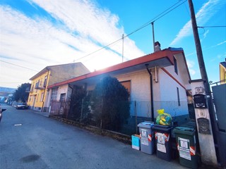 Casa Indipendente in Vendita a Orbassano, 300'000€, 136 m², con Box