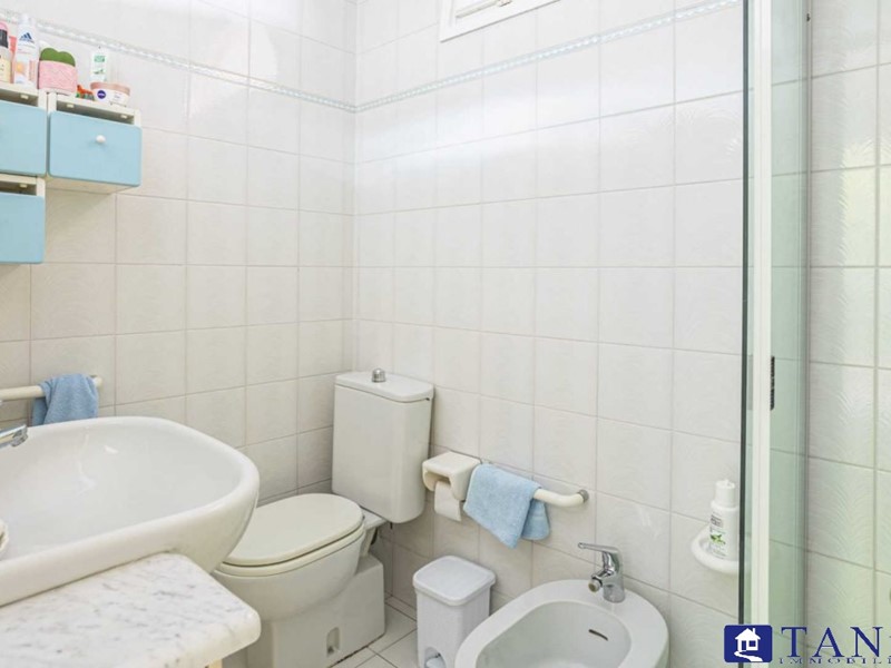 Casa Indipendente in Vendita a Carrara, 635'000€, 230 m²