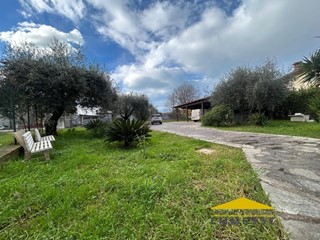 Casa Indipendente in Vendita a Massa, 490'000&euro;, 200 m²