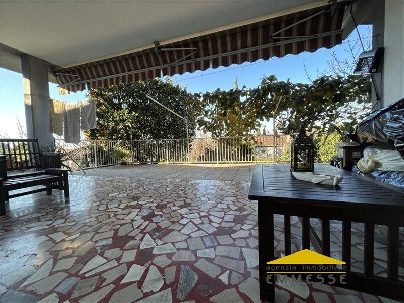 Casa Indipendente in Vendita a Massa, 460'000&euro;, 200 m²