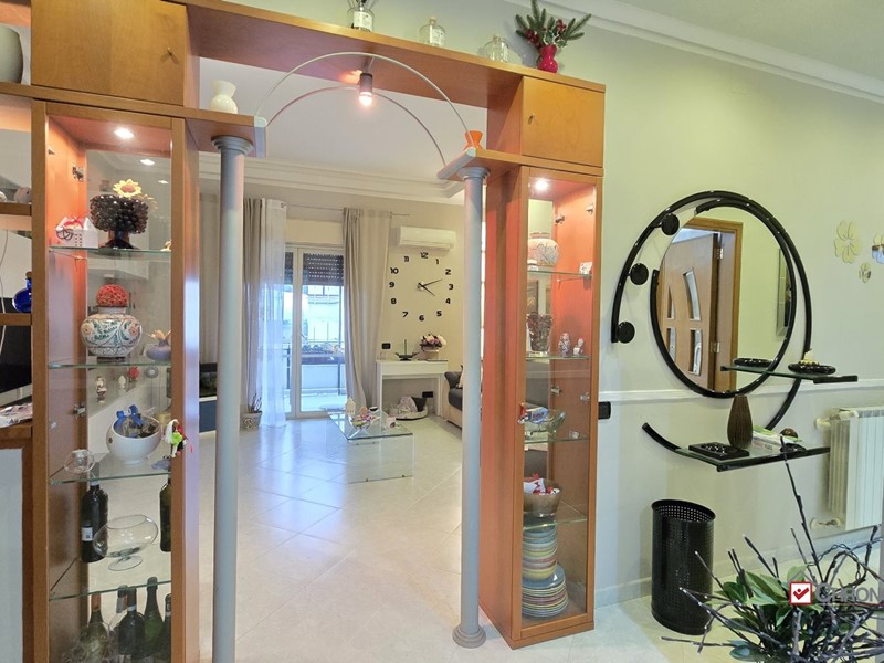 Quadrilocale in Vendita a Messina, 88'000€, 110 m²