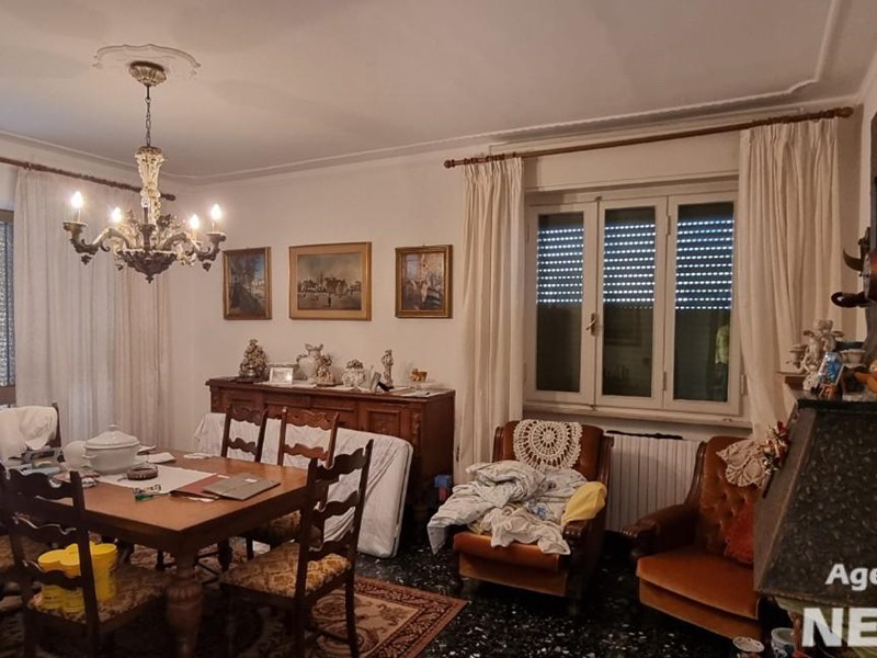 Casa Indipendente in Vendita a Pisa, 530'000€, 300 m², con Box