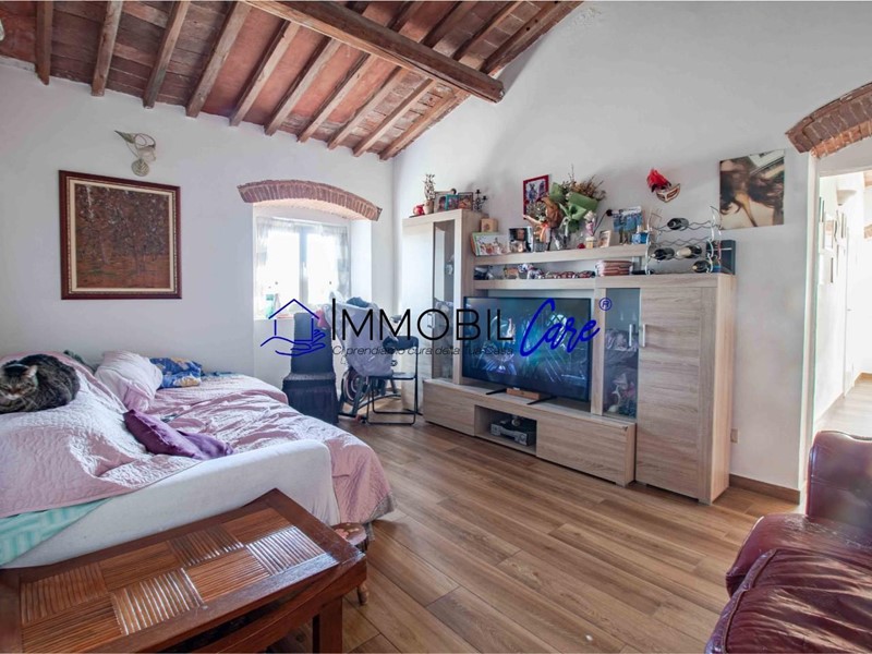 Appartamento in Vendita a Livorno, 130'000€, 120 m²