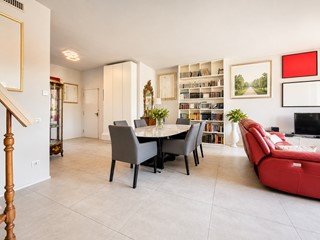 Appartamento in Vendita a Pisa, 510'000&euro;, 175 m²