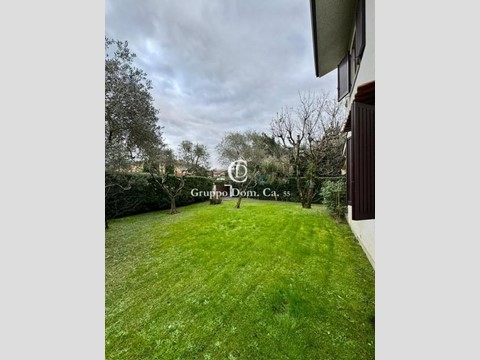 Villa in Affitto a Forte dei Marmi, 25'000€, 130 m², arredato, con Box