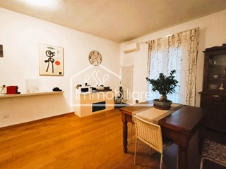 Trilocale in Vendita a Vinci, zona Sovigliana, 220'000€, 82 m², arredato