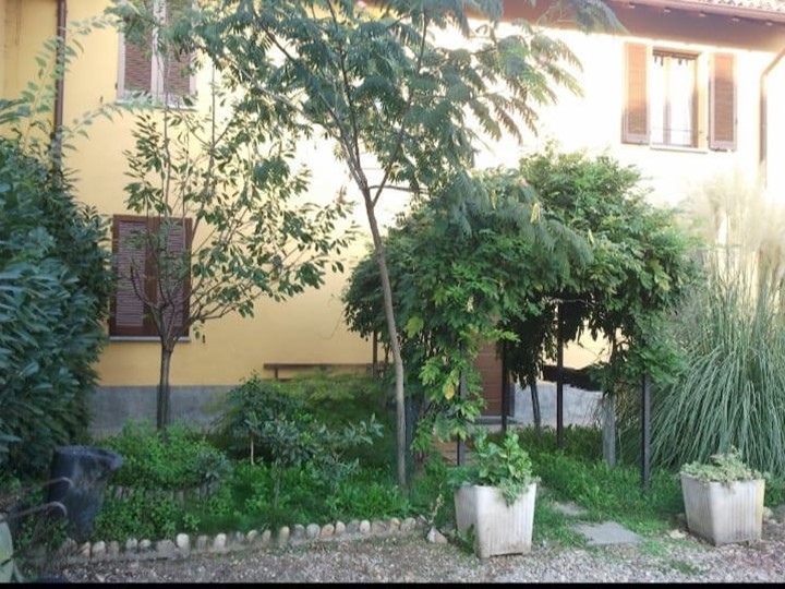 Casa Indipendente in Vendita a Robecco sul Naviglio, 297'000€, 180 m²