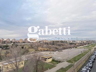 Appartamento in Vendita a Roma, 369'000€, 146 m²