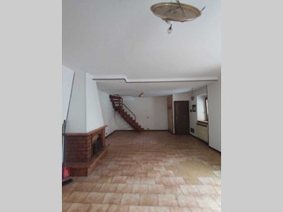 Quadrilocale in Vendita a Monterenzio, 69'000€, 100 m²