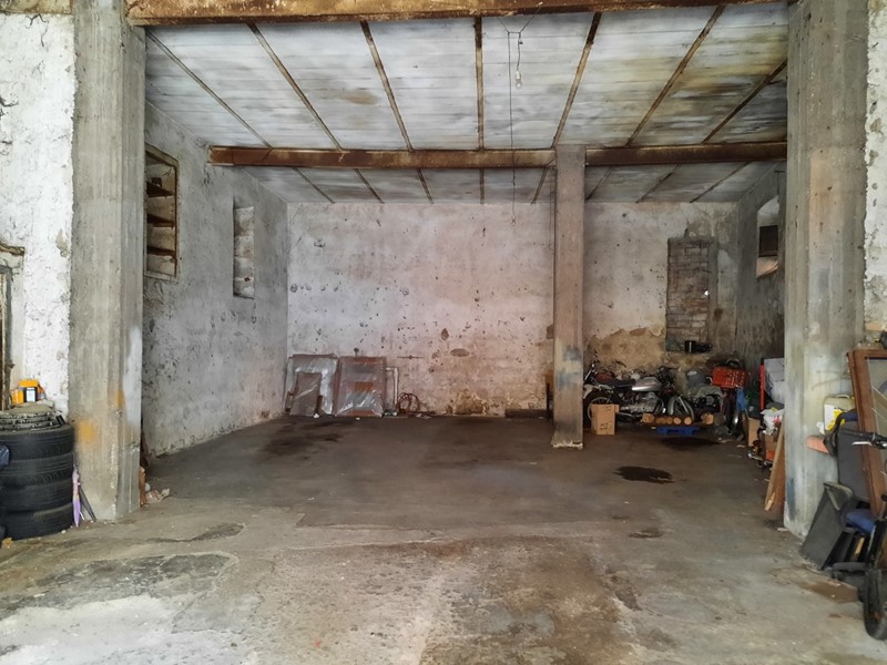 Capannone in Vendita a Morlupo, 40'000&euro;, 120 m²