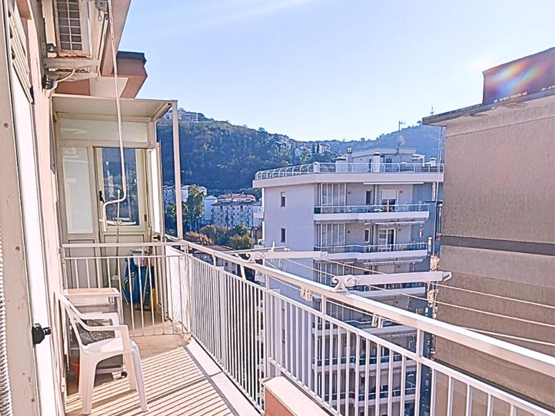 Quadrilocale in Vendita a Salerno, 295'000&euro;, 100 m²