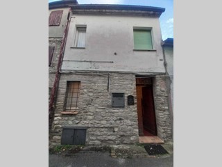 Casa Semi Indipendente in Vendita a Novafeltria, 120'000€, 75 m², arredato