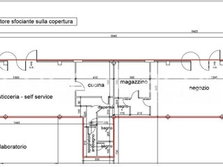 Immobile commerciale in Affitto a Porcari, 2'500€, 250 m²