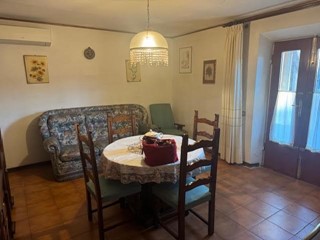 Casa Indipendente in Vendita a Vicopisano, zona Caprona, 149'000€, 90 m², con Box