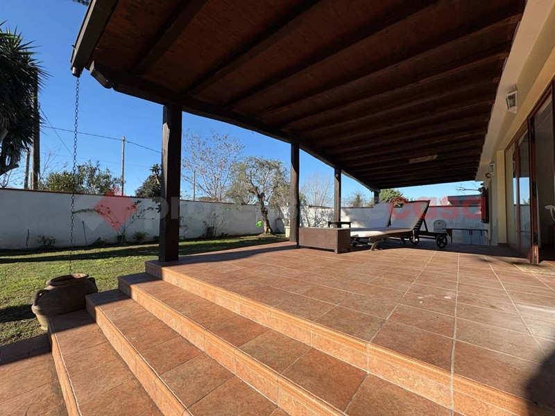 Villa in Vendita a Terracina, 339'000€, 100 m², arredato