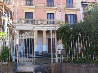 Trilocale in Vendita a Cava de' Tirreni, 250'000€, 90 m²