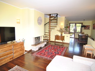 Casa Semi Indipendente in Affitto a Livorno, zona Montenero, 2'700€, 190 m², con Box