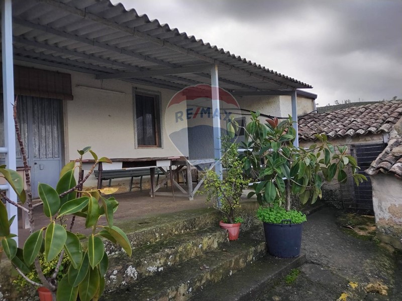 Rustico in Vendita a Mineo, 35'000€, 80 m², arredato