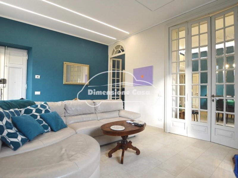 Appartamento in Vendita a Lucca, zona Arancio, 550'000€, 135 m², arredato