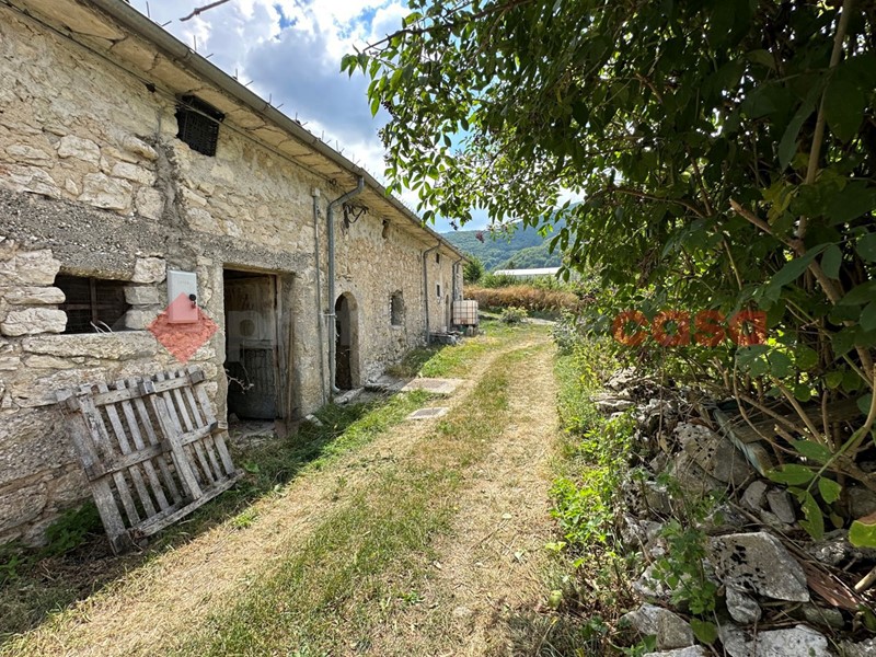 Casale in Vendita a Pescasseroli, 16'000&euro;, 50 m²