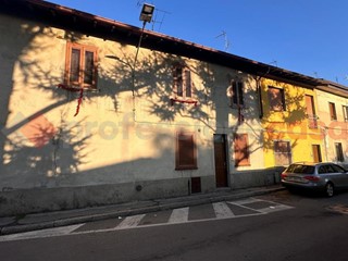 Bilocale in Vendita a San Giorgio su Legnano, 39'000€, 58 m²