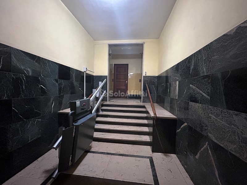 Trilocale in Affitto a Torino, zona Cenisia, 750€, 70 m², arredato