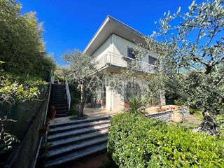 Casa Indipendente in Vendita a Lerici, 1'200'000&euro;, 140 m², arredato