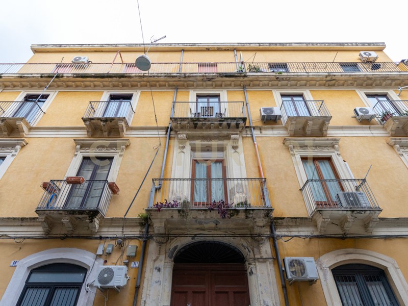 Quadrilocale in Vendita a Catania, 135'000&euro;, 132 m²