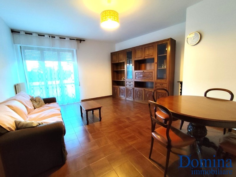 Appartamento in Vendita a Massa, 200'000€, 80 m², con Box