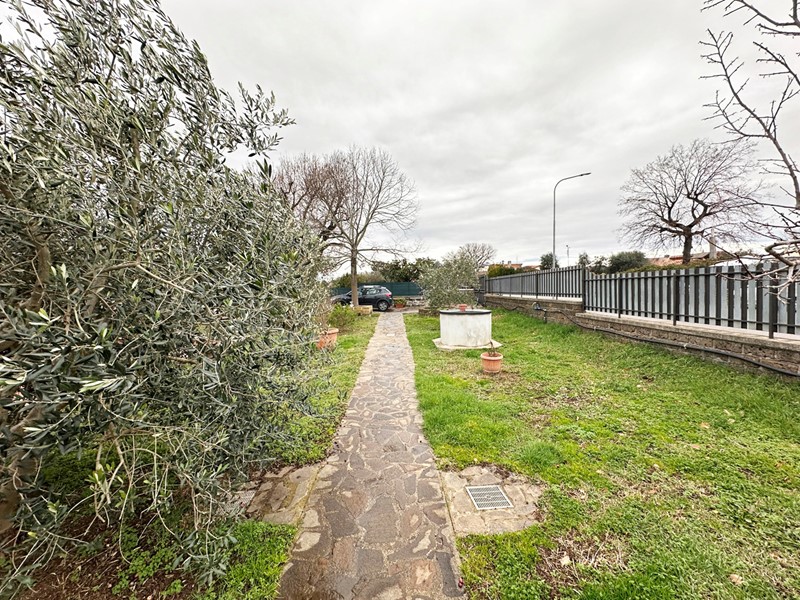 Villa bifamiliare in Vendita a Fabrica di Roma, 185'000€, 180 m²