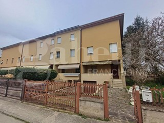 Villetta a schiera in Vendita a Bastia Umbra, 155'000€, 140 m²
